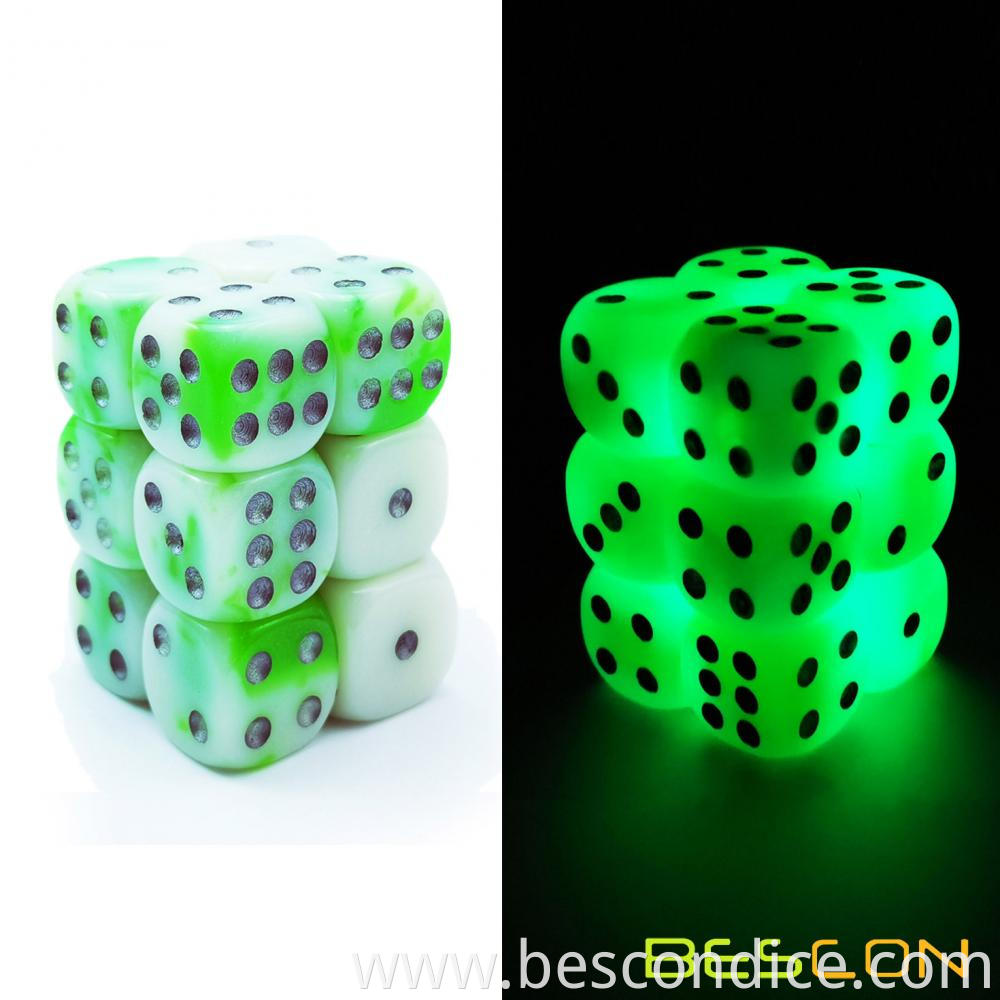 Luminous Jade Glowing 6 Sides Dice 3